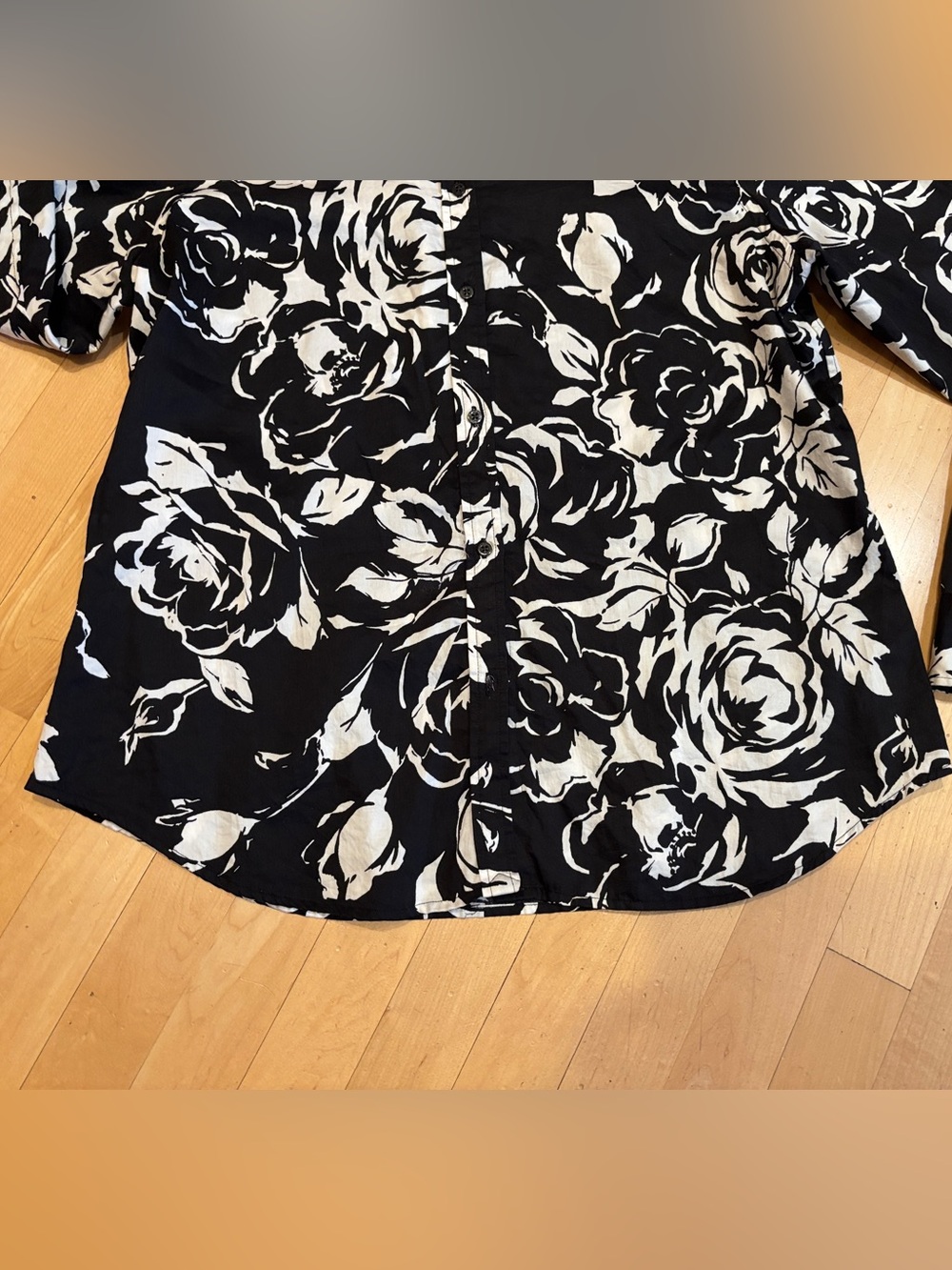 Lauren Ralph Lauren Black and White Floral Rose Button-Down Shirt 100% Cotton - Picture 5 of 11